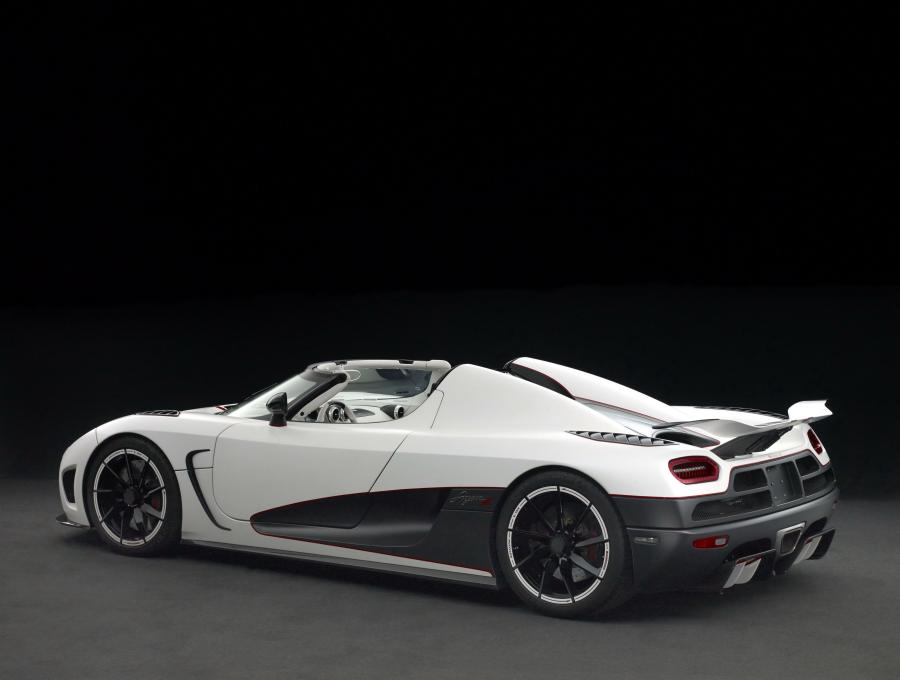  Koenigsegg Agera R (7083) 2011 года  (WW) (фото 14 из 27)